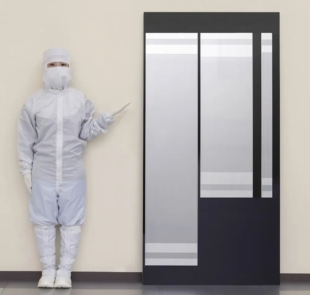 大型のメタルマスク