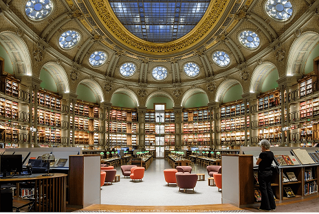 BnFフランス国立図書館の内部