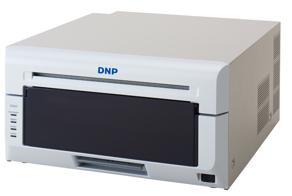 昇華型デジタルフォトプリンターDS820の製品イメージ